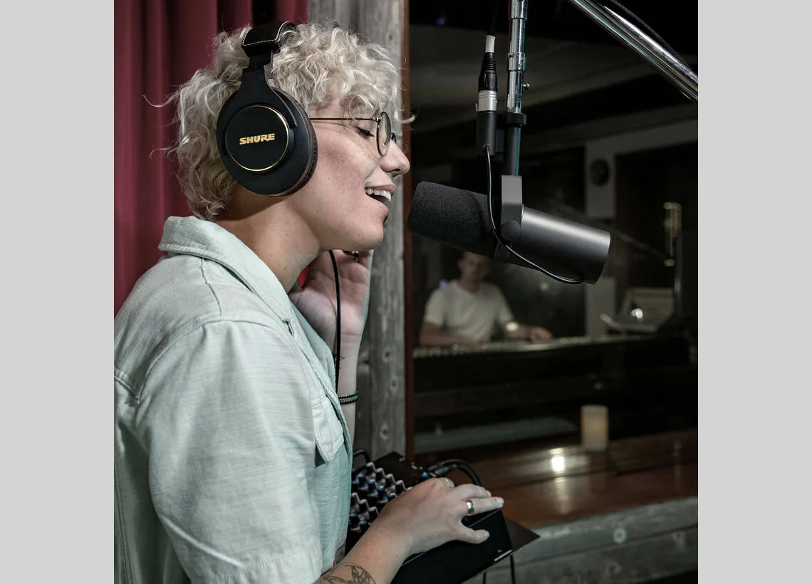 Shure SM7B XLR pro standard, dynamic microphone